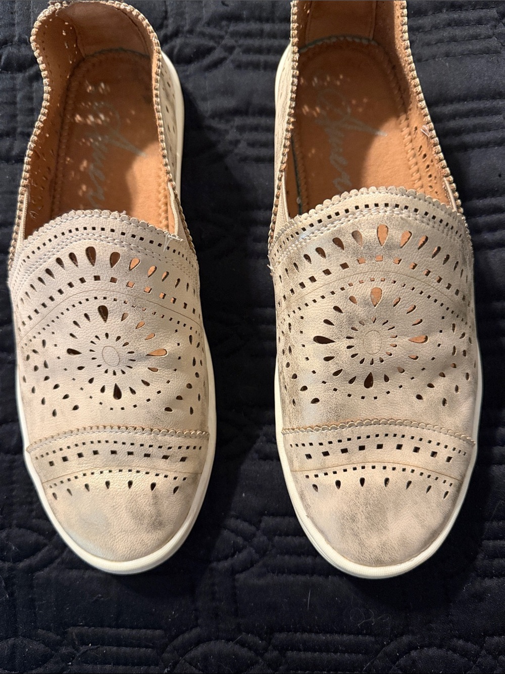 Womens Slip-On Perforated Gold tennis Shoes. Size 9